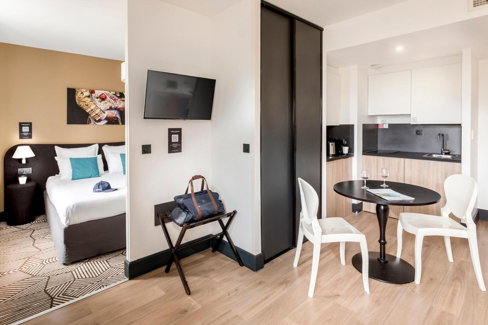 อัปปาร์ต ซิตี้ นีม อาเรน Aparthotel นีมส์ ภายนอก รูปภาพ